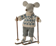 Load image into Gallery viewer, Winter Mouse with Ski set - Dad
