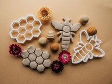 Load image into Gallery viewer, Honeycomb Dough Cutter - Things They Love
