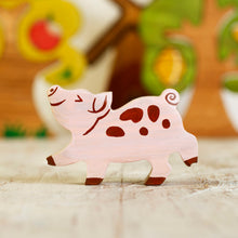 Load image into Gallery viewer, Wooden Pig &amp; Piglet - Things They Love
