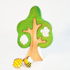 Tree w/ Bee and a Beehive - Things They Love