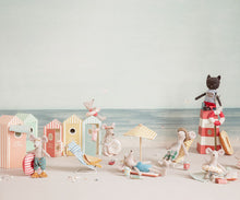 Load image into Gallery viewer, Beach Mice, Little Brother in Cabin de Plage
